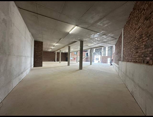 1,231M² WAREHOUSE TO LET IN LANSERIA